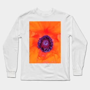 Beautiful Orange Poppy - Centre of the Flower - Early Spring Blooms Long Sleeve T-Shirt